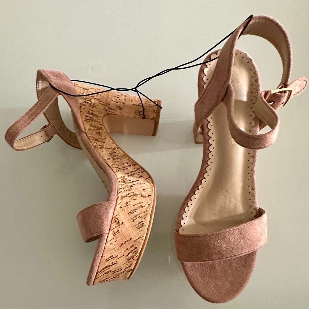 ✨ Olivia Kate Blush Pink Cork Platform Sandals,Size 9 ✨